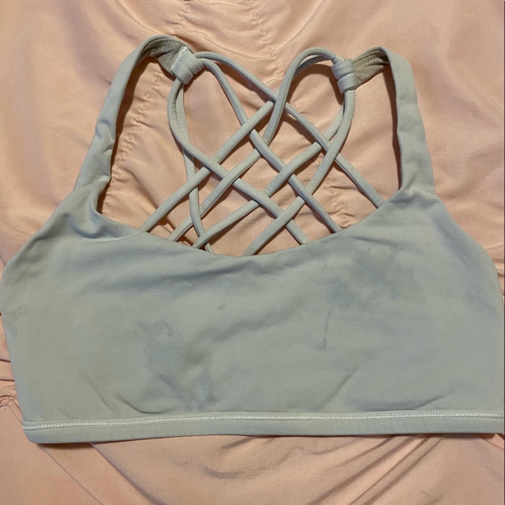 lululemon Free to Be Sports Bra - White Size 4